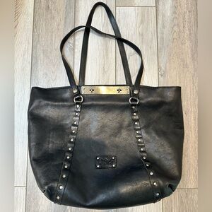 Leather tote